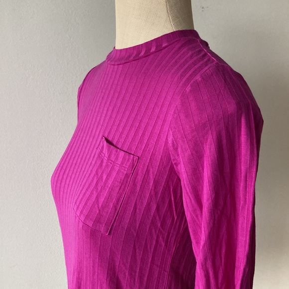 Banana Republic small fuchsia top NWT - Picture 3 of 7